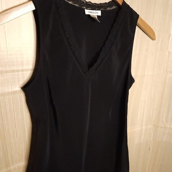 Harold's Black Silky Lace Detail Side Zip Sleeveless Top Medium - Picture 3 of 7